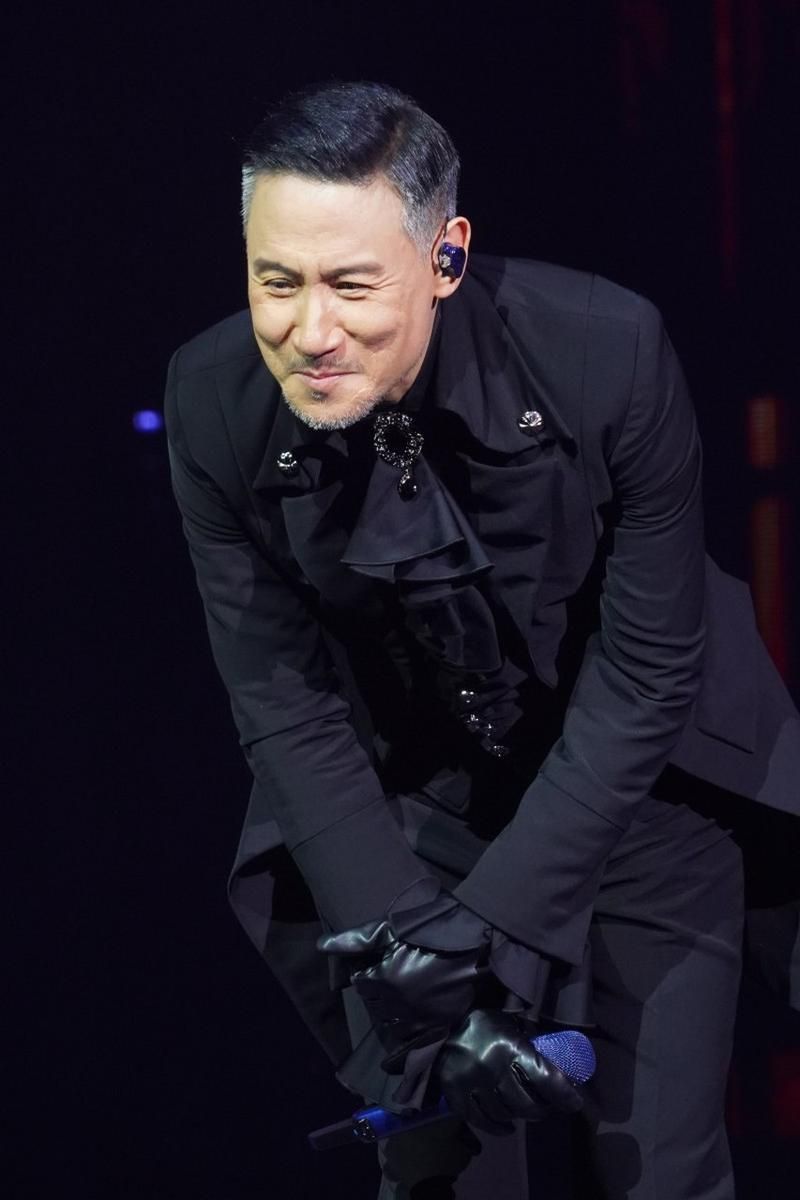 张学友演唱会今天精彩继续 经典老歌引发回忆杀