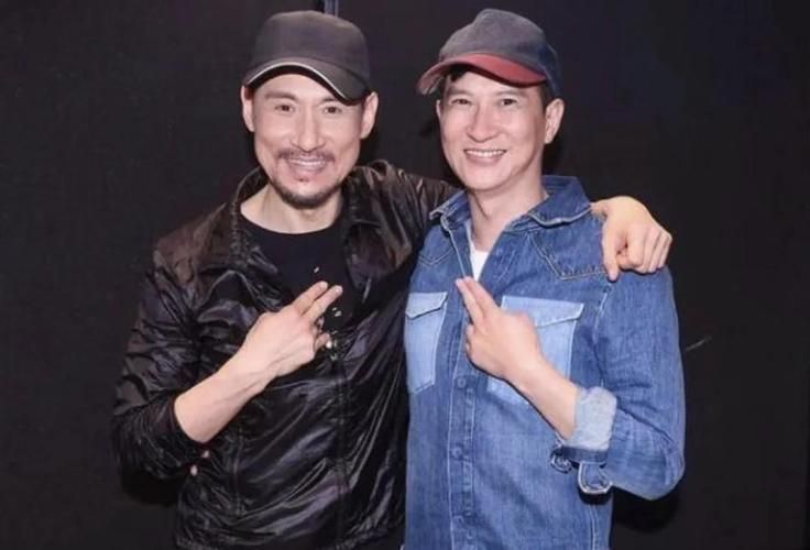 张学友的哥哥做什么工作家人关系大公开