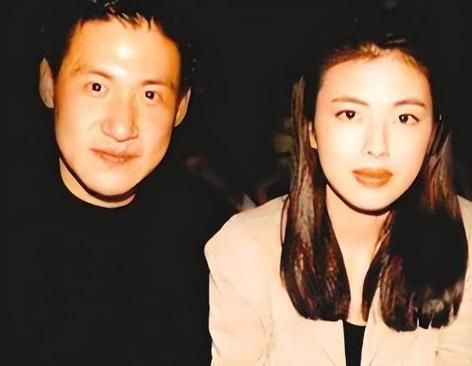 张学友的妻子是谁 罗美薇为何如此低调