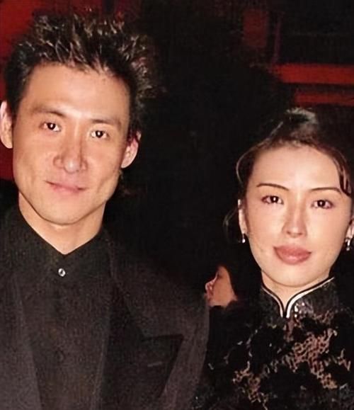 张学友的老婆是谁 他与罗美薇的爱情故事