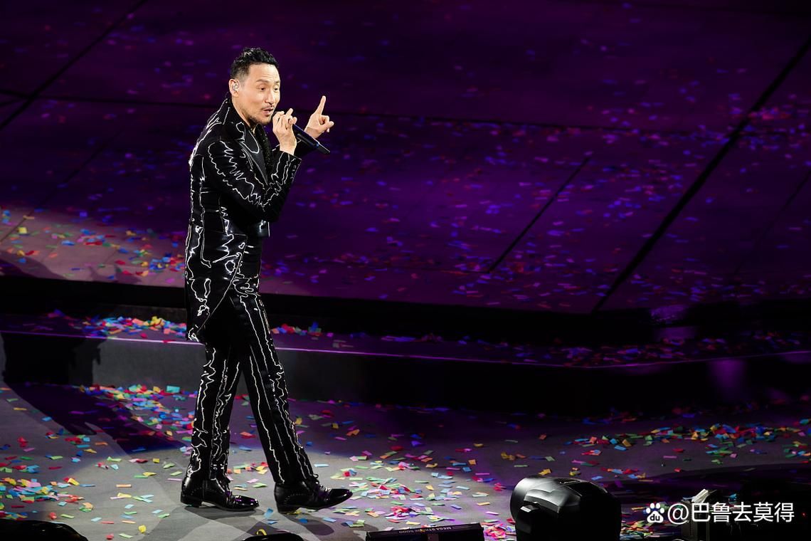 张学友破音现场视频曝光 歌神也有失误时刻