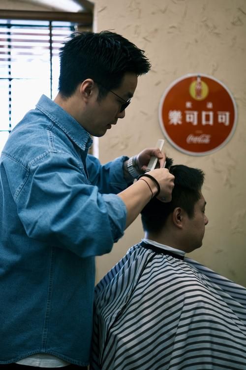 张学友胡子怎么修剪的 专业理发师分享小技巧