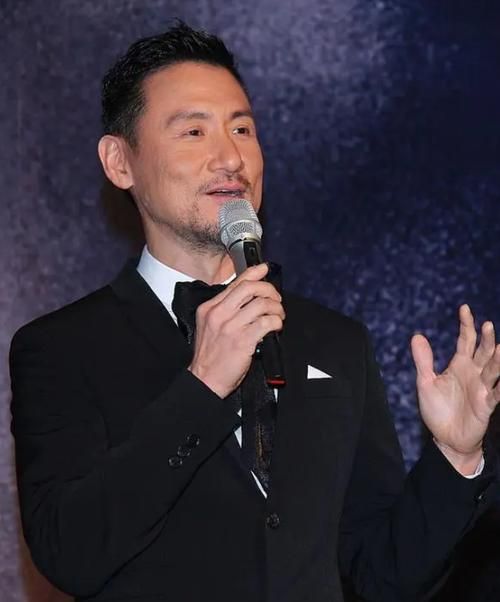 张学友脸上疤痕的故事 这段经历让他至今难忘