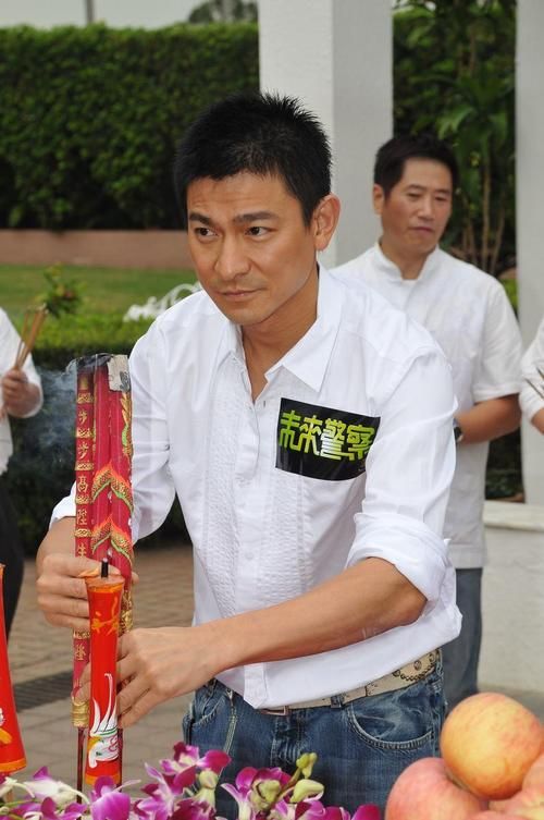怎么模仿刘德华的声音 从发音到气息全解析