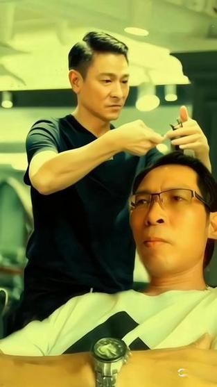 想剪刘德华同款背头？教你几招轻松搞定发型