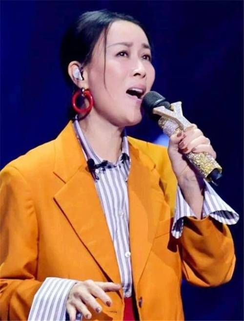 想听那英的歌看这里 歌手那英的歌曲大全