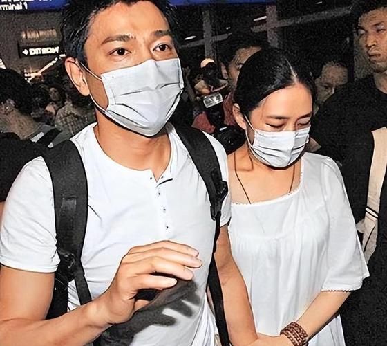 想看刘德华老婆照片？演唱会现场高清图来了！