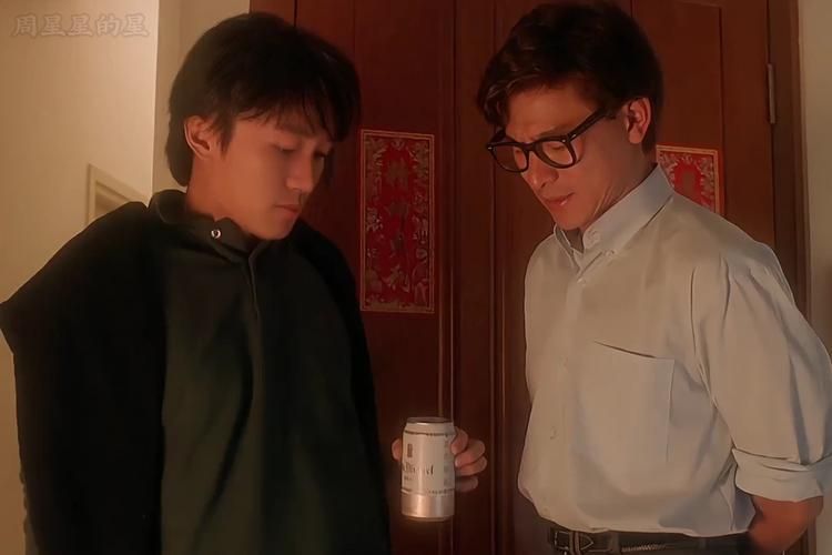 想知道周星驰刘德华是如何走路的？看看这些经典片段