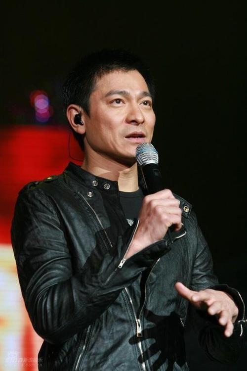 想穿刘德华同款皮衣？这些款式你值得拥有