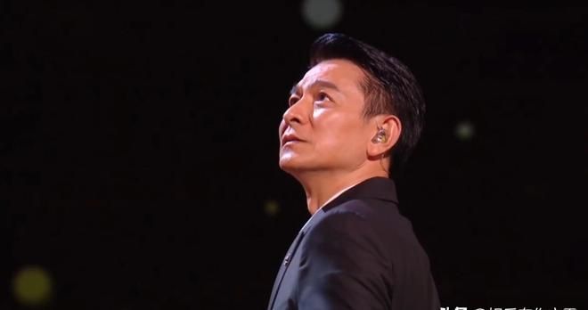 我是歌手最新一期刘德华登场献唱经典金曲