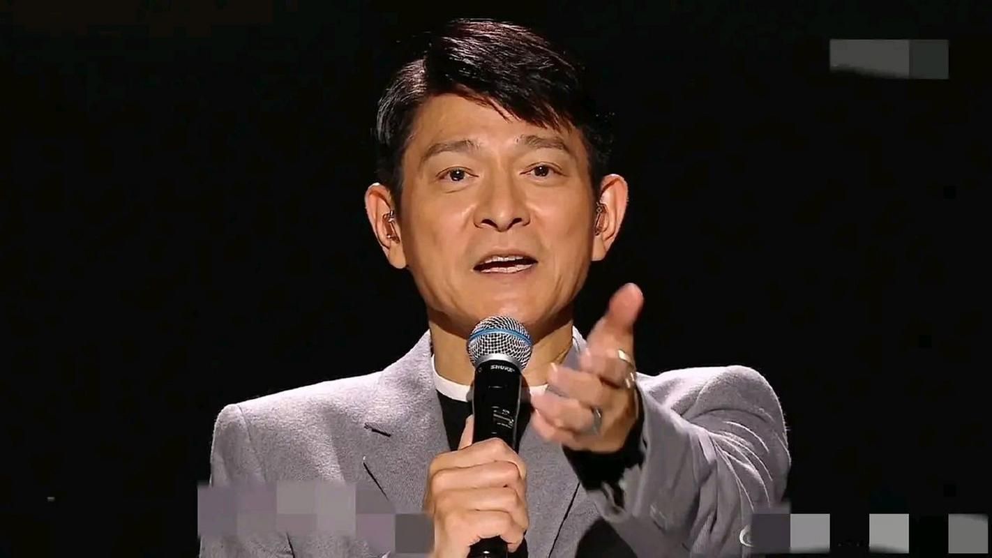 抖音3.5亿人观看：刘德华一人演唱会