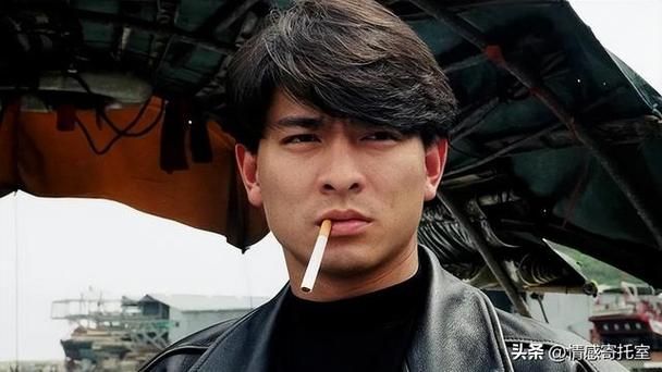 探秘刘德华的江湖地位：影坛歌坛双栖巨星的成功秘诀
