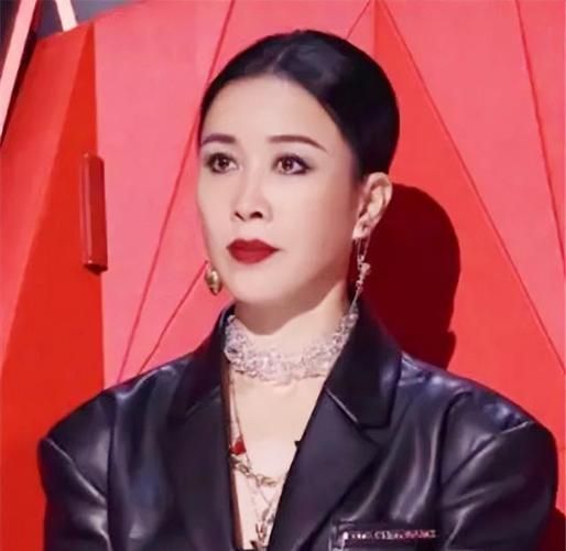 揭秘那英的满族名字背后隐藏的故事
