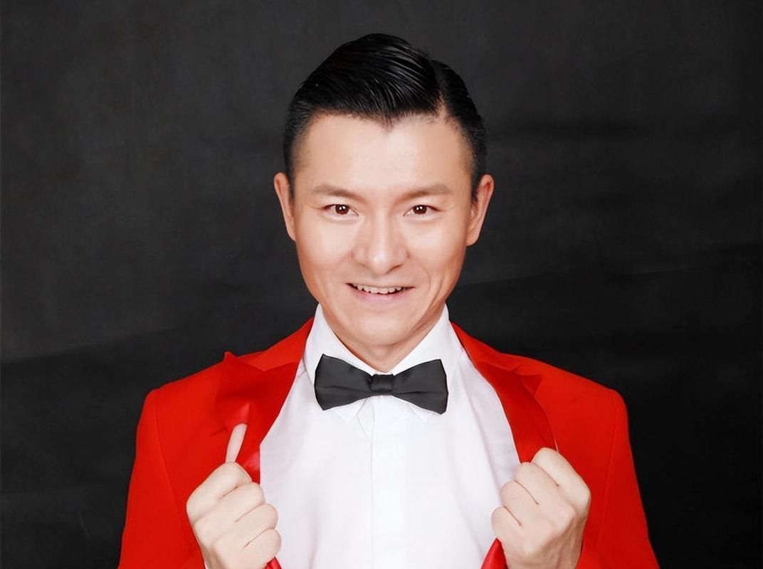 教海哗与刘德华同台互动画面曝光