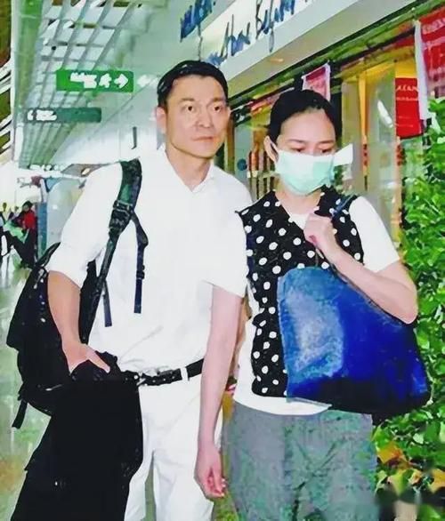 朱丽倩近照引热议 刘德华妻子生活状态曝光