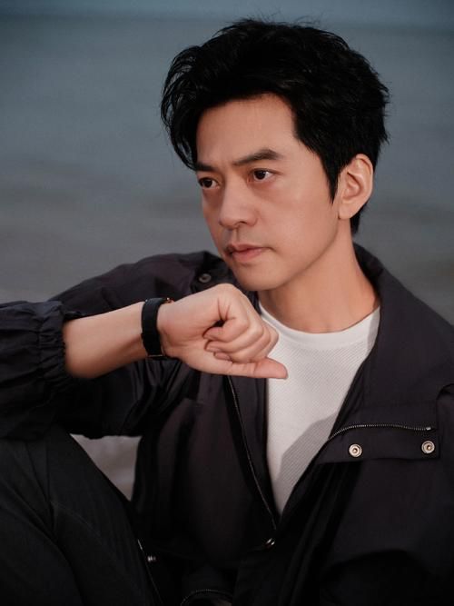 李健那英合唱新歌首发 网友点赞称神仙组合