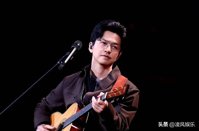 李健那英合唱新歌首发 网友点赞称神仙组合
