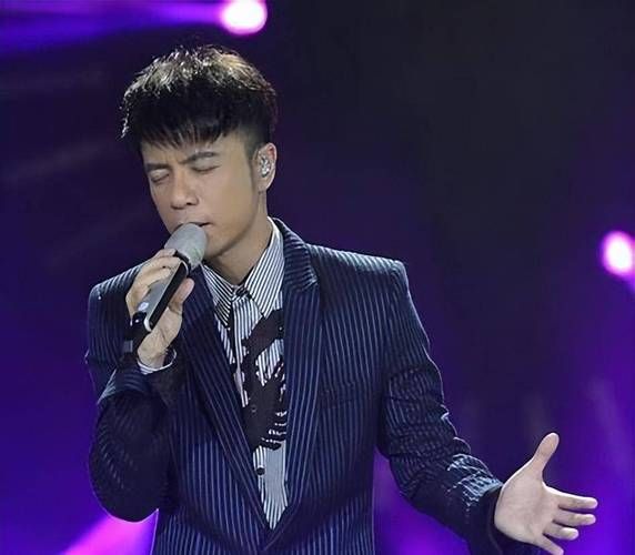 李克勤与张学友音乐风格对比 你更喜欢哪一种