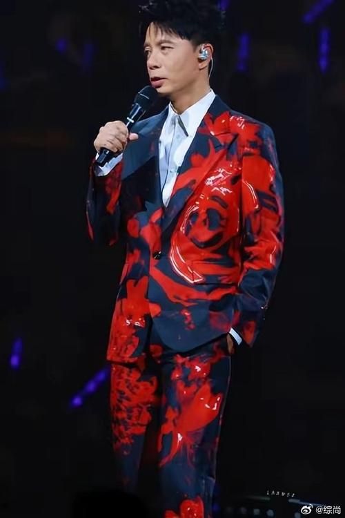 李克勤和刘德华：两位巨星的惺惺相惜