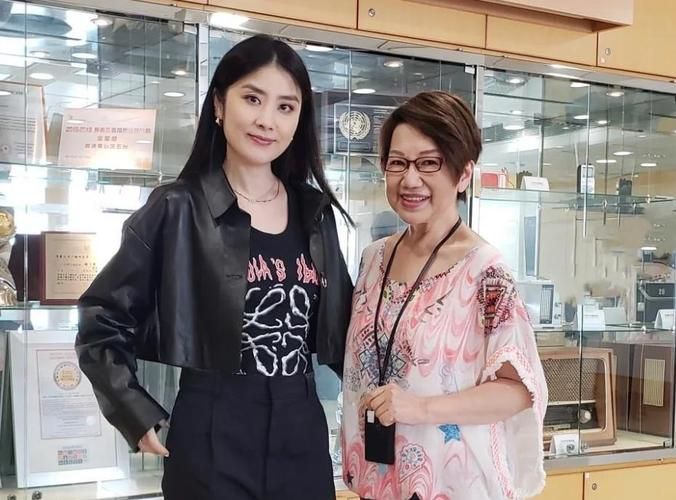李慧珍张学友同框画面勾起青春记忆