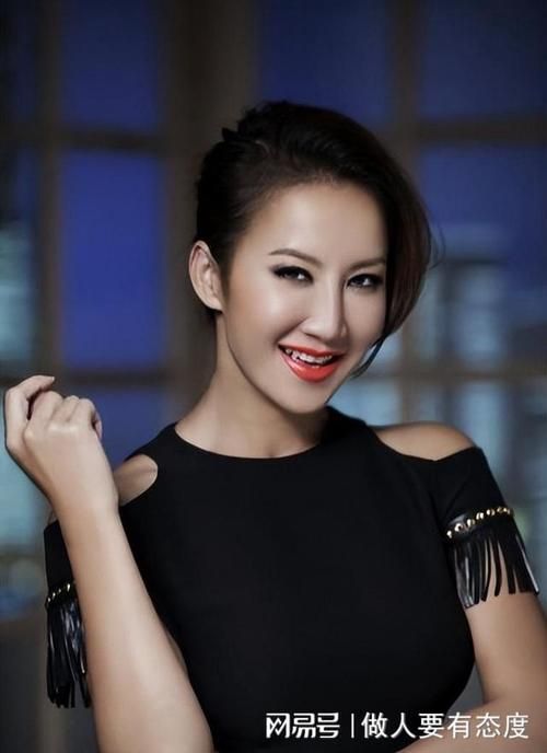 李玟演唱会特邀刘德华同台献唱回忆杀