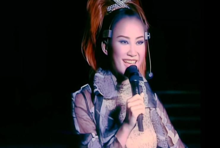 李玟演唱会特邀刘德华同台献唱回忆杀