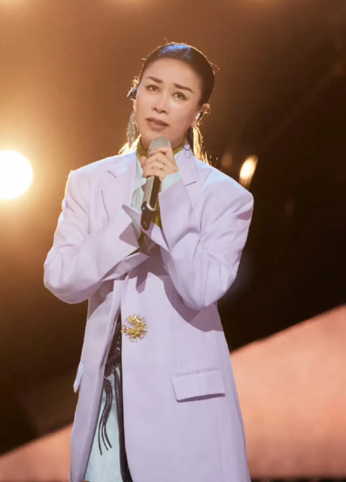 林志玲那英同台献唱 天籁之音让人陶醉