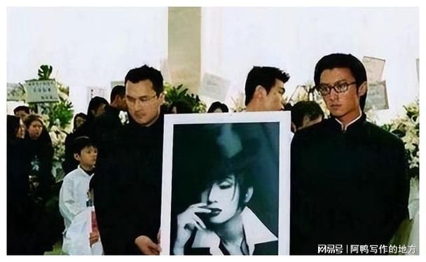 梅艳芳死在刘德华怀里真相揭秘 当年发生了什么