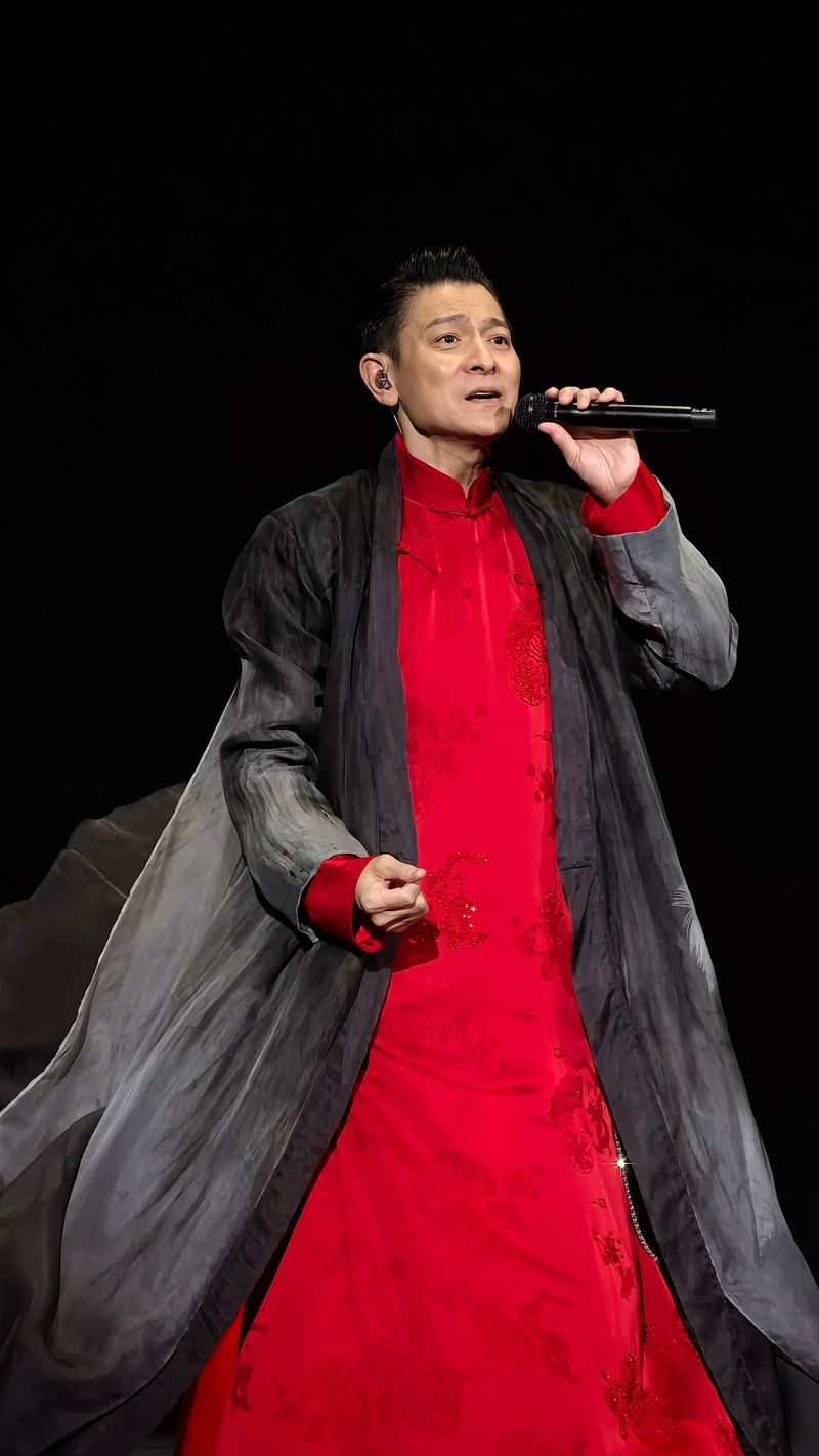 梦见明星刘德华代表好运吗 解析梦境含义