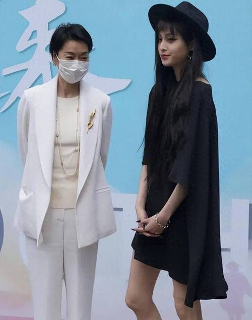 毛阿敏和那英的关系如何从师徒变挚友