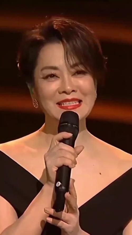 毛阿敏和那英经典歌曲大比拼你更喜欢谁