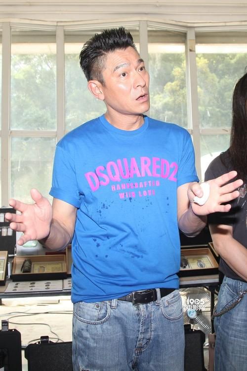 爆破专家电影刘德华主演动作大片震撼来袭