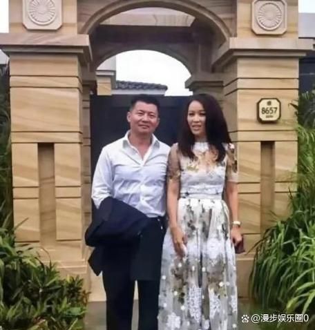 王姬老公高峰是那英前男友两人旧照曝光