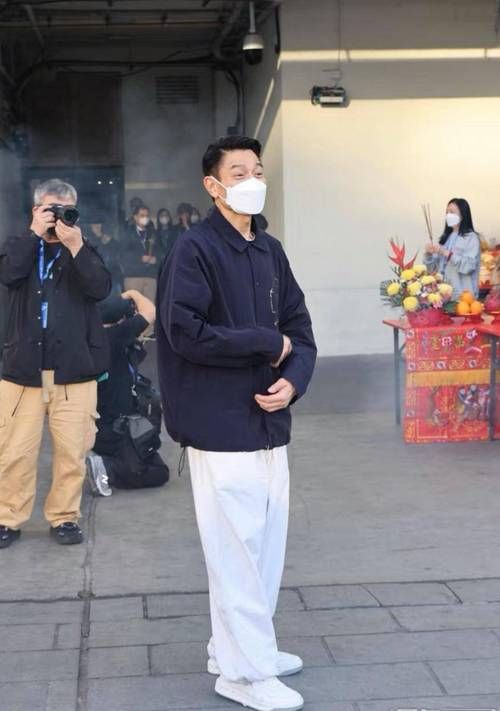 王晶再谈刘德华：事业家庭双丰收，天王的成功秘诀