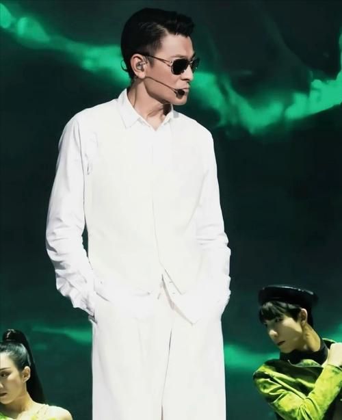 王者归来刘德华模仿秀惊艳全场观众直呼太像了