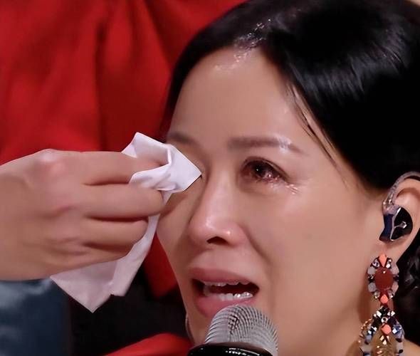 田震与那英从姐妹情深到形同陌路的内幕