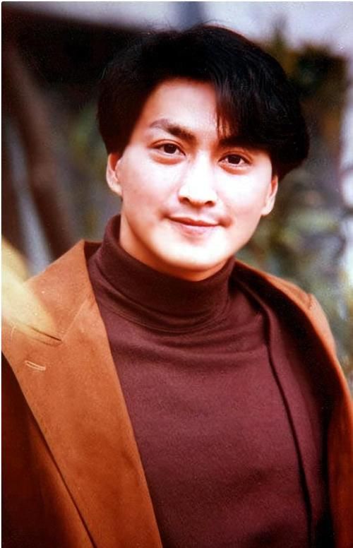 盘点刘德华何家劲主演的电影，重温那些年追过的港星
