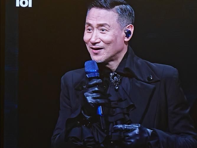 祝福张学友60岁生日快乐 歌神风采依旧不减当年