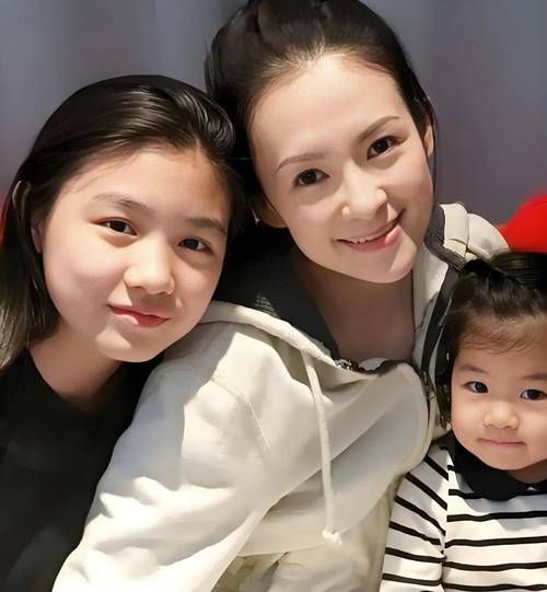 章子怡那英私下聚会照曝光姐妹情深惹人羡