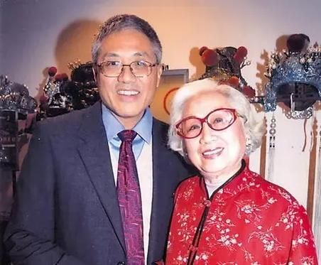 红线女刘德华经典合作回顾那些年的银幕传奇