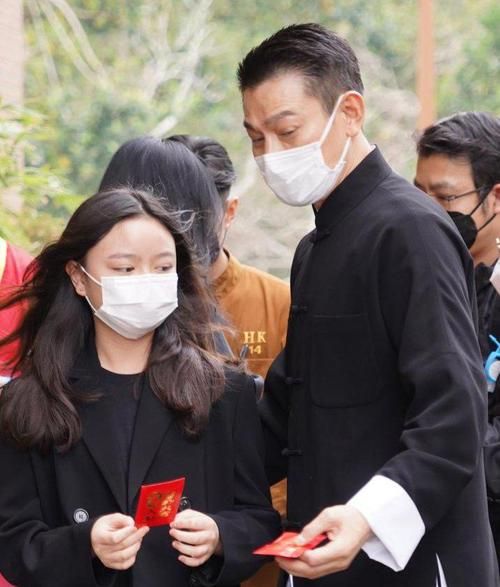 细数刘德华家族成员，揭秘他父亲不为人知的故事