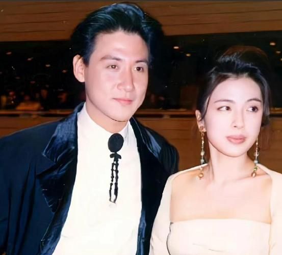 罗美薇张学友年轻时合照曝光回顾甜蜜恋爱史