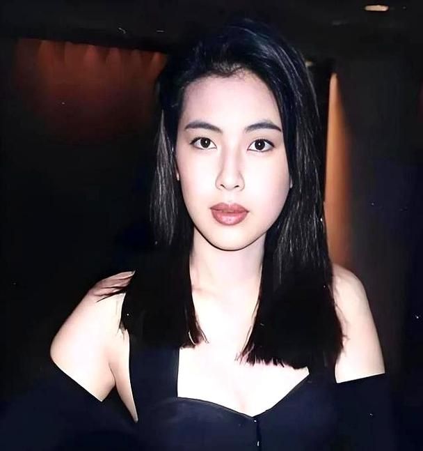 罗美薇最新近照公开 张学友妻子近况令人羡慕