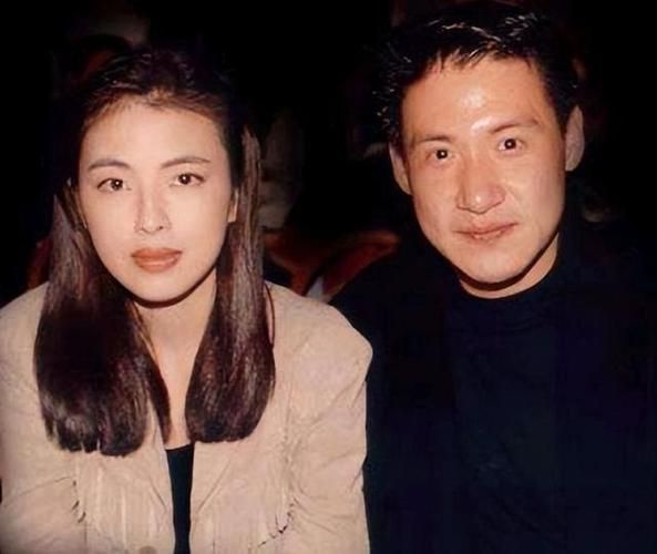罗美薇最新近照公开 张学友妻子近况令人羡慕