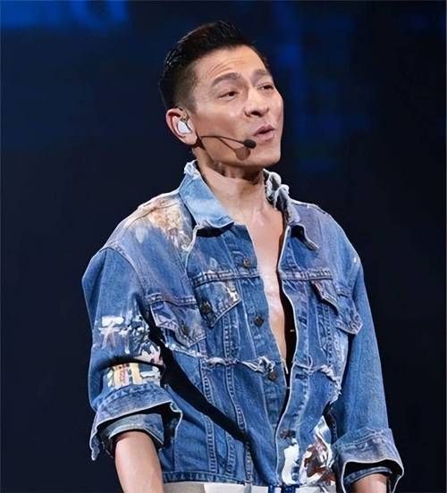 蒙面唱将惊现刘德华？声音神似，唱功惊艳全场！