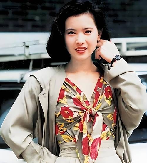 蓝洁瑛和刘德华：娱乐圈的温暖与无奈