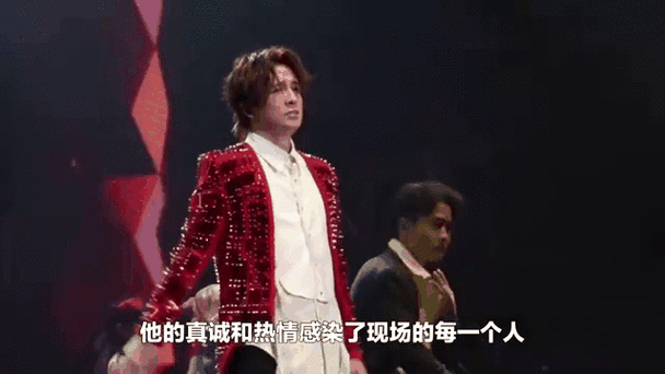 薛之谦张学友同台飙歌 两大天王合唱惊艳全场