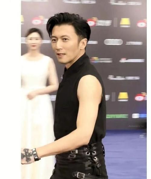 谢霆锋商业帝国有多强？与刘德华财富差距几何？