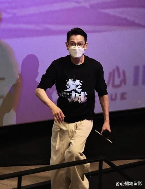 踢出个未来刘德华与足球的不解之缘揭秘