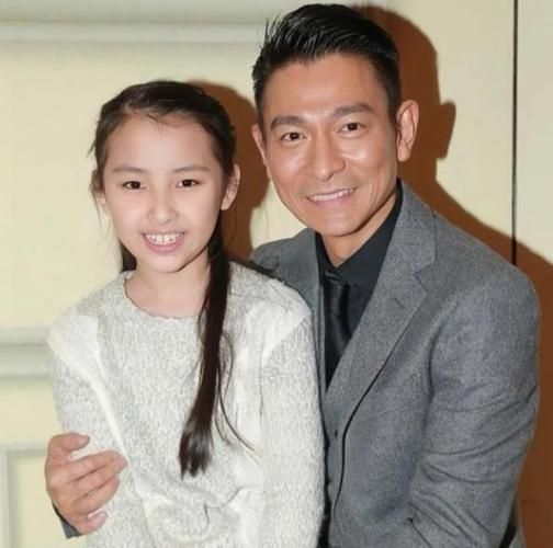 追星刘德华的女孩：从疯狂到平静的蜕变之路